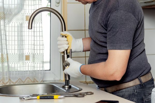 Kitchen Faucet Leak Repair in Irvine