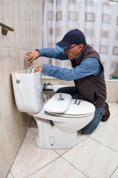Broken Toilet Repair in Irvine